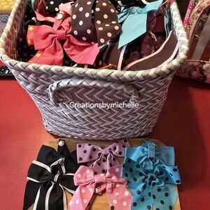 Set of 6 ramdom picks -Kids Bow Set - Pink, Blue, Black